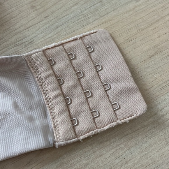 Vanity Fair Bra Beautifully Smooth Cooling Touch 76355 Underwire Neutral 44C - Picture 3 of 6